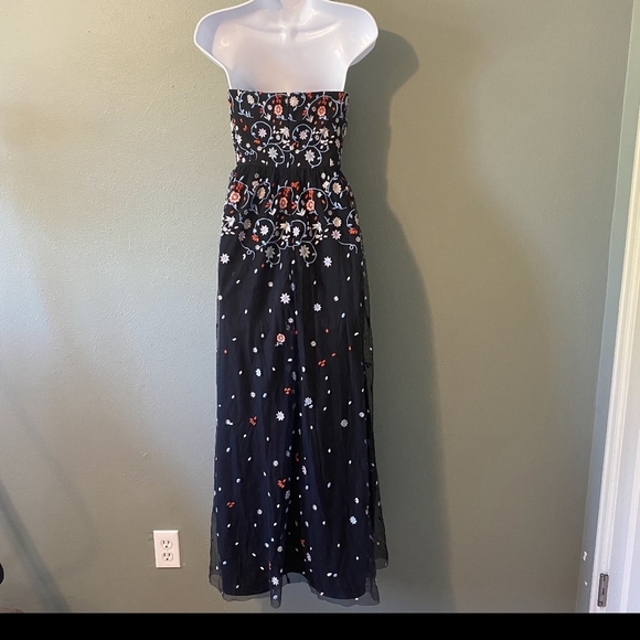Mod Cloth Floral Embroidered Maxi Dress Size XS - Picture 5 of 7